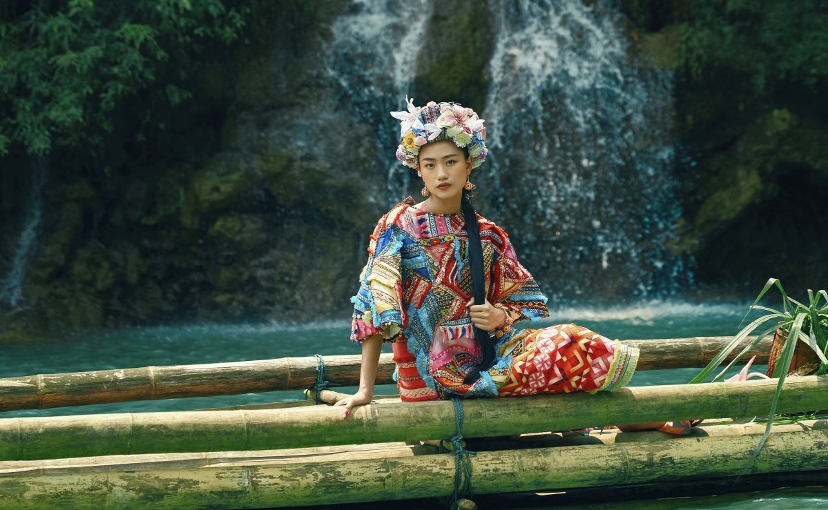 Уникальная коллекция «Розовый шелк» модельера Тхюи Нгуен