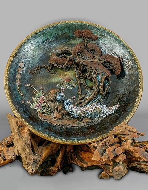 Вьетнамский мастер по керамике установил 2 мировых рекорда Гиннесса