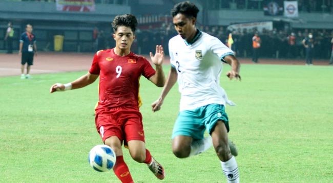 Чемпионат ЮВА U19 2022 г  Сборные U19 Вьетнама и Индонезии сыграли вничью