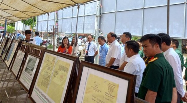 Каобанг проводит выставку о вьетнамских архипелагах Хоангша и Чыонгша