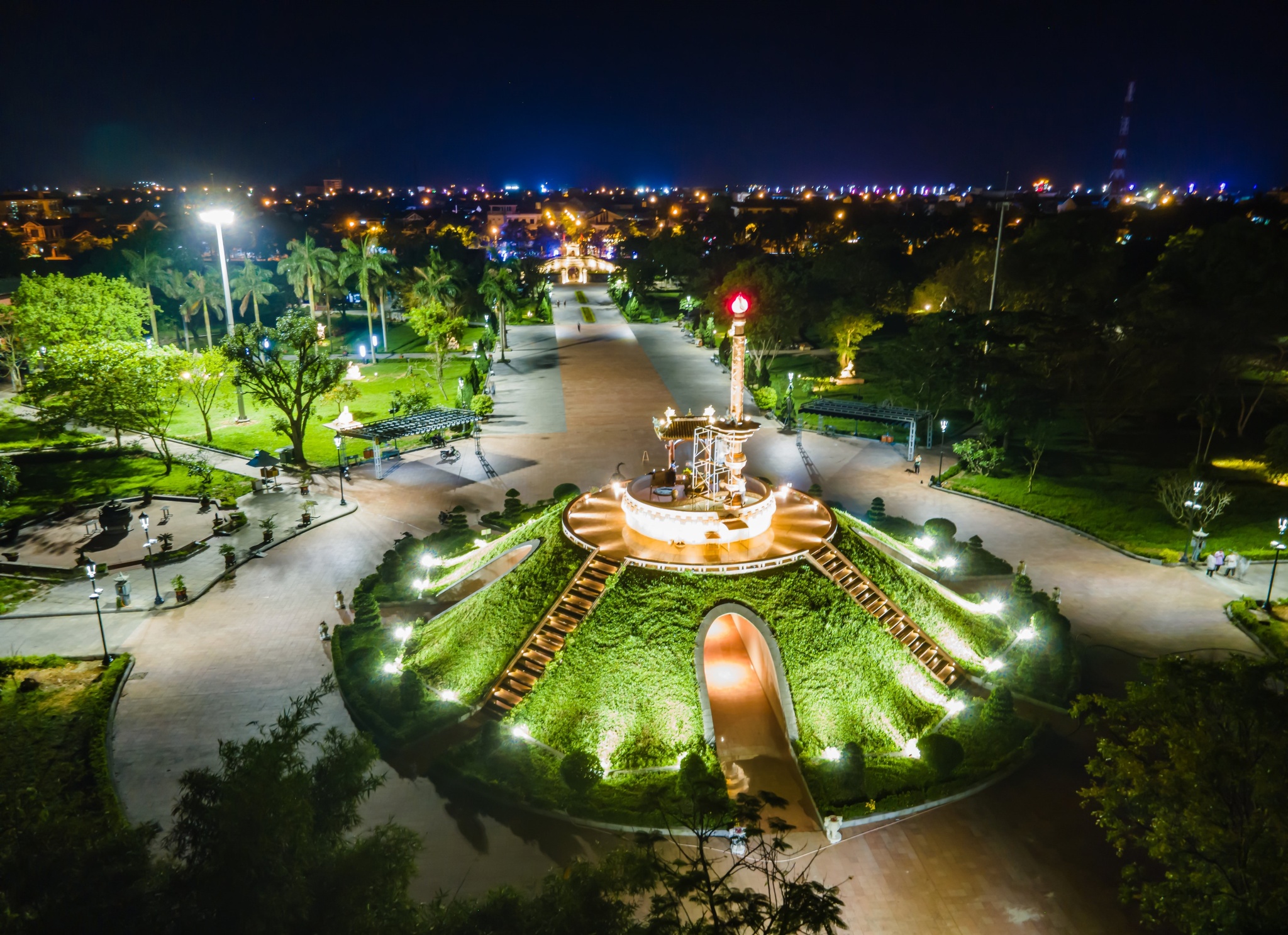 Куангчи вводит в пробном режиме ночные туры