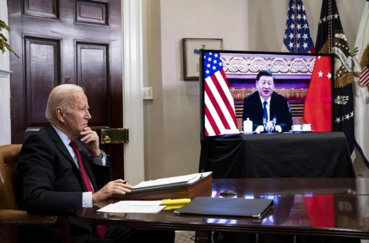 Лидеры Китая и США провели телефонный разговор на фоне роста напряженности в отношениях между двумя странами