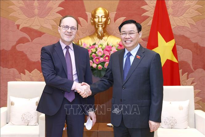 Председатель Национального собрания принял Посла России во Вьетнаме