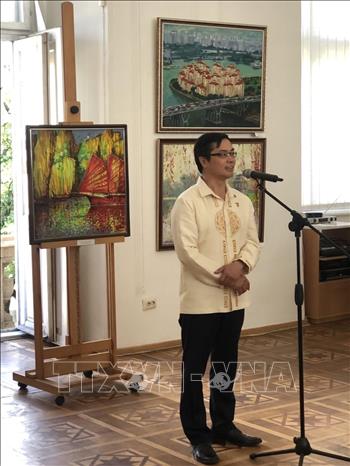 В Украине состоялась выставка картин о Вьетнаме