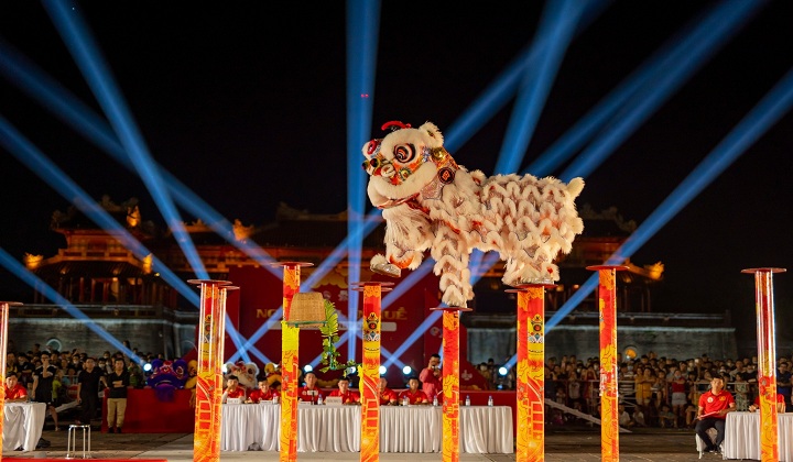 Фестиваль цилиней 2022 года в Хюэ