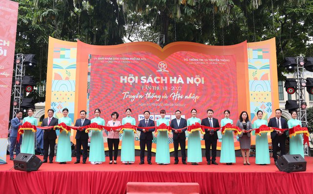 Открылась ханойская книжная ярмарка