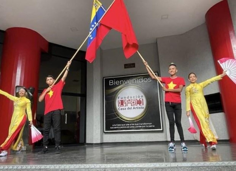 Красота страны и людей Вьетнама через призму видения венесуэльских художников