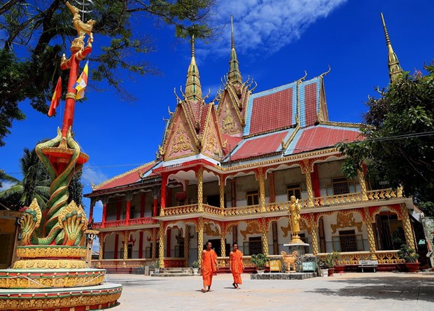 Пагода Чунг Рут - архитектурная красота кхмерского буддизма Тхеравады