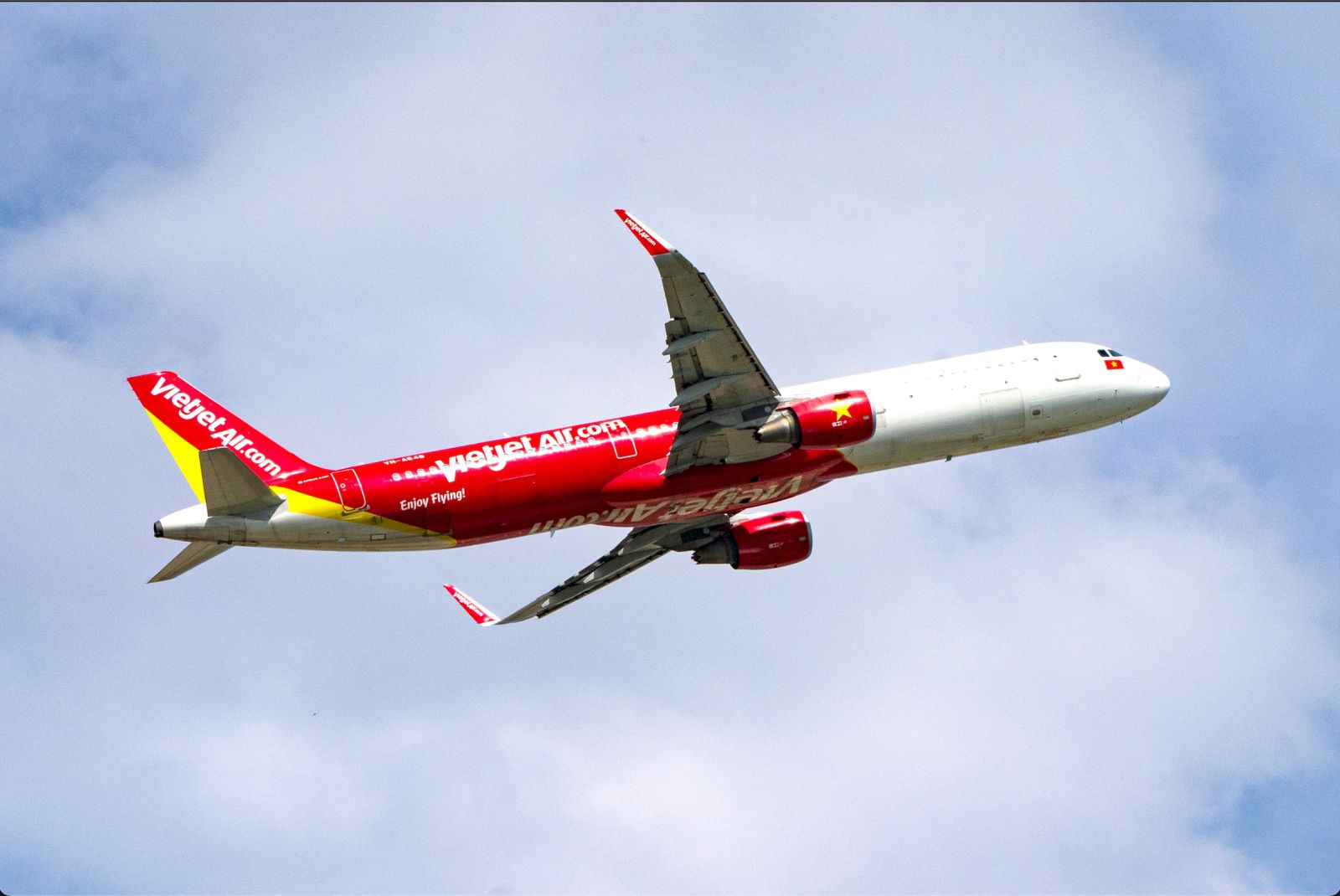 Vietjet возобновляет два прямых маршрута из Хошимина и Ханоя в Гаосюн по специальным тарифам