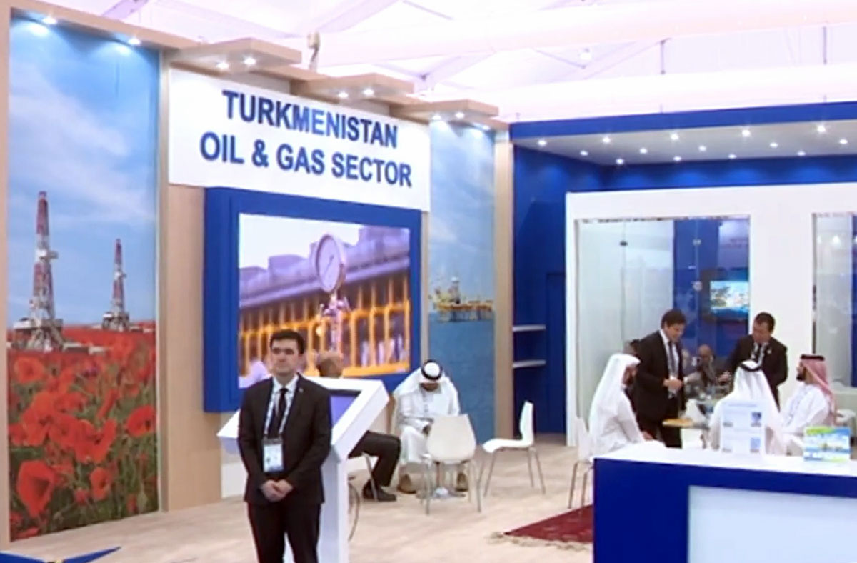 Туркменистан намерен экспортировать энергоресурсы в Европу через Транскаспийский трубопровод