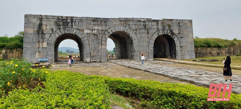 Бесплатный вход в Цитадель династии Xо в День вьетнамского культурного наследия 23 ноября