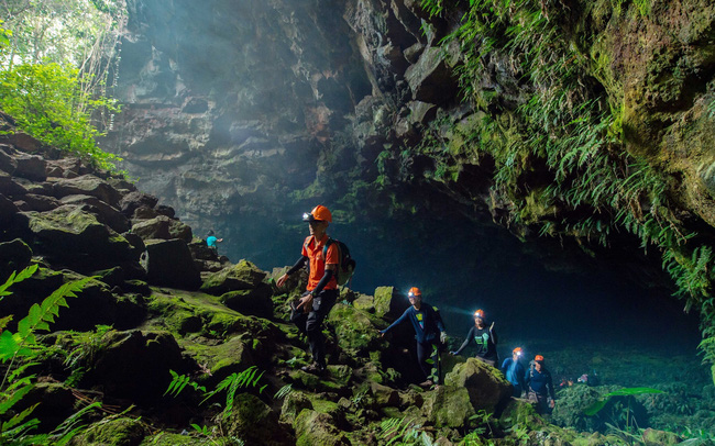 В вулканической пещере в провинции Дакнонг обнаружили новые реки