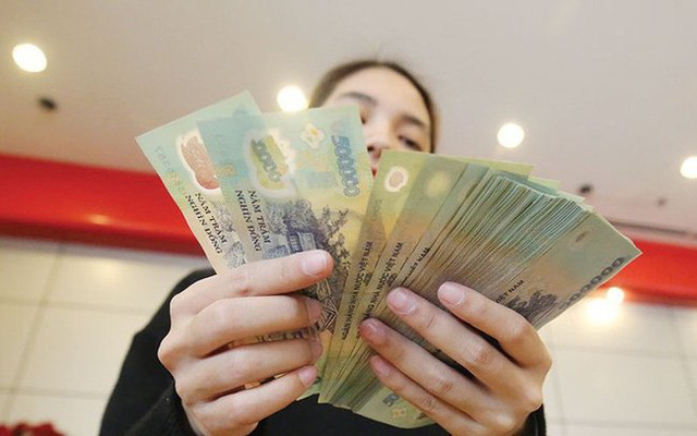 Разработка плана выплат новогодних премий трудящимся на Тет