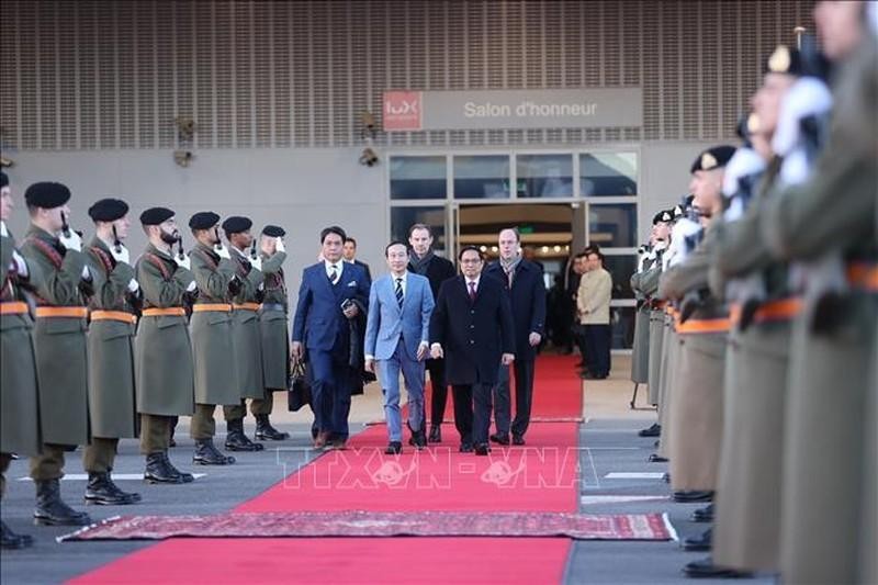 Премьер-министр Фам Минь Тьинь начал официальный визит в Нидерланды