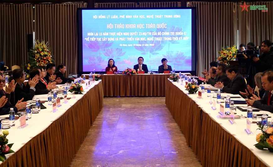 Развитие ценностей добрых традиций вьетнамского народа и воспринятие квинтэссенции человечества