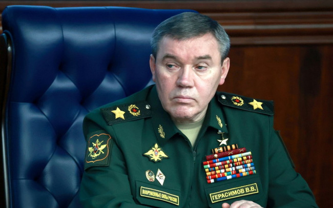 Минобороны РФ провело смену руководства войсками в зоне спецоперации на Украине