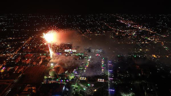 Места для новогодних фейерверков в 5 провинциях и городах на западе Вьетнама