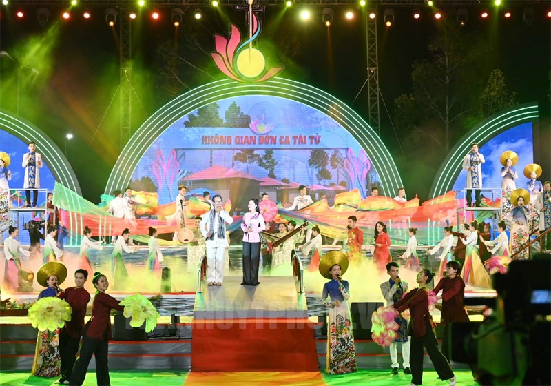 В провинции Лонган стартовал 27-ой фестиваль народного песнопения Дон ка тай ты