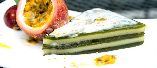 Два вьетнамских блюда вошли в список 100 самых вкусных лакомств в мире