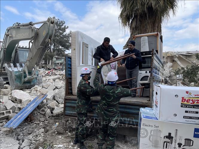 В Турции прекращаются поисково-спасательные работы