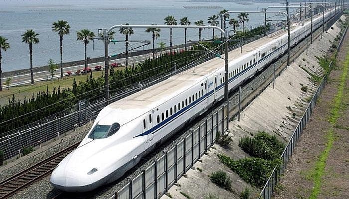 Испания инвестирует в высокоскоростную железную дорогу во Вьетнаме
