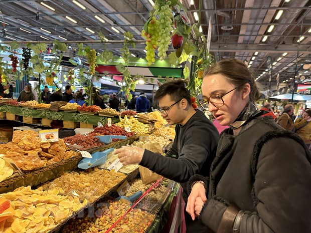 Вьетнамские сухофрукты и чай пользуются спросом на французком рынке