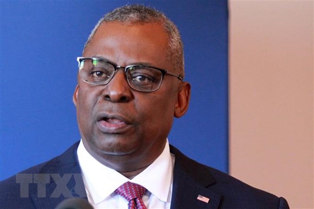 Глава Пентагона начал турне по Ближнему Востоку