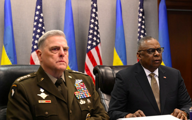 Министры обороны России и США Сергей Шойгу и Ллойд Остин обсудили по телефону ситуацию с американским беспилотником