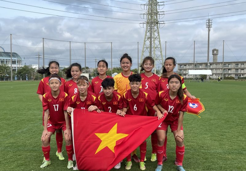 Женская сборная Вьетнама U17 по футболу уверенно обыграли соперниц с Окинавы со счетом 10 0