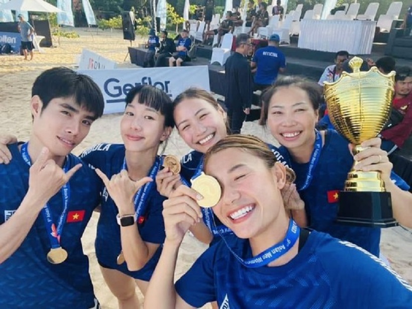 Женская сборная Вьетнама по пляжному гандболу выиграла золото на чемпионате Азии