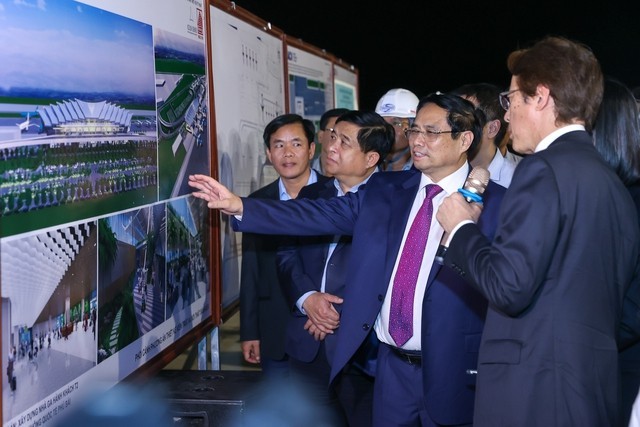 Усилия по вводу в эксплуатацию нового терминала аэропорта Фубай перед праздниками