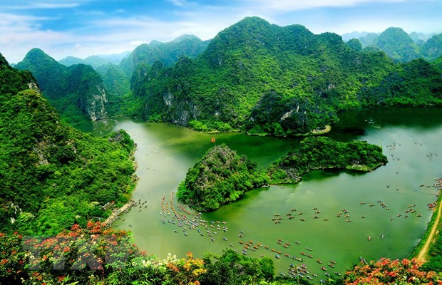 Forbes назвал Ниньбинь одним из 23 лучших туристических направлений 2023 года