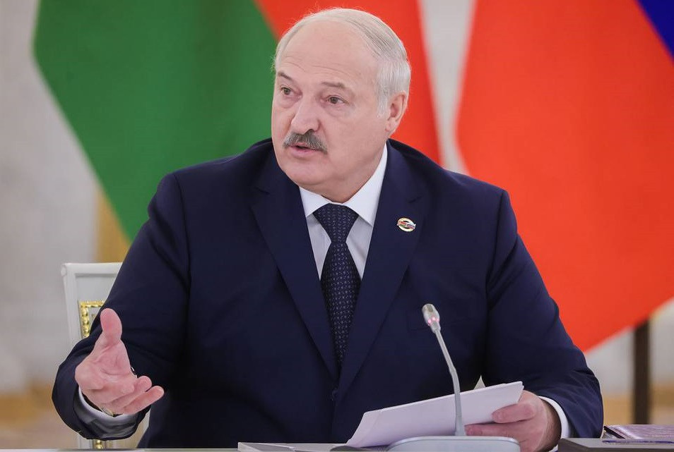 Президент Беларуси предложил собрать все ядерное оружие «в одну кучу и уничтожить»