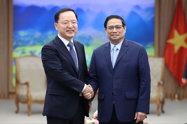 Премьер-министр Вьетнама принял руководителя группы Samsung