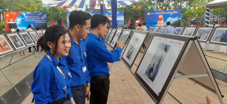 Фотовыставка об архипелагах Чыонгша и Хоангша