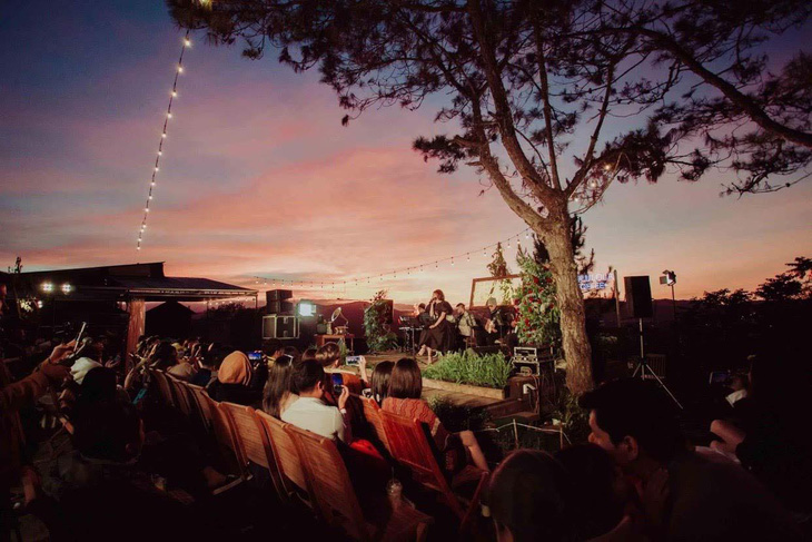 Любители музыки съезжаются в Далат, чтобы посетить концерты международного уровня