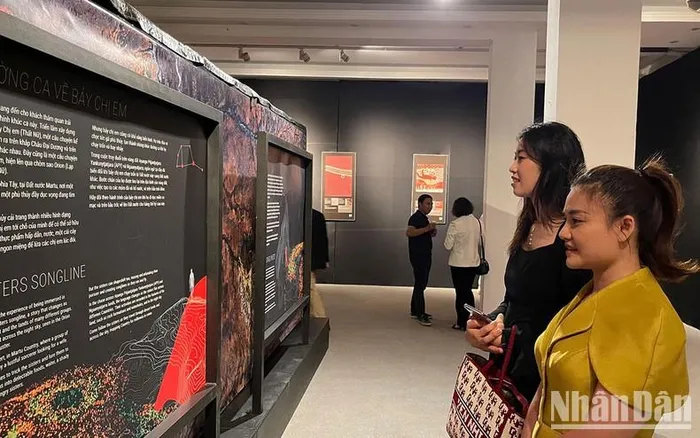 Открытие выставки «Прогулка по песенной линии» о коренных народах Австралии