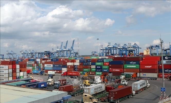 Положительное сальдо торгового баланса Вьетнама за первые 4 месяца 2023 года превысит 6 млрд долларов