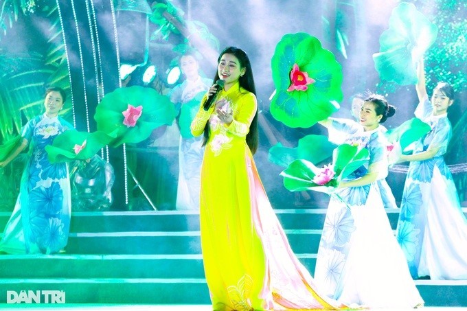 Фестиваль деревни «Шен» - 2023 с множеством значимых мероприятий в родном городе дяди Хо