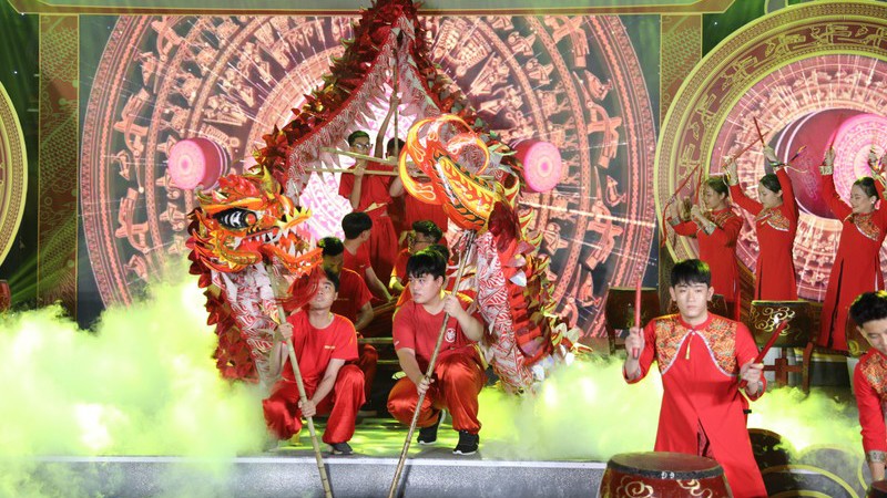 Церемония празднования 995-летия Фестиваля клятвы преданности и почтительности в храме Донгко