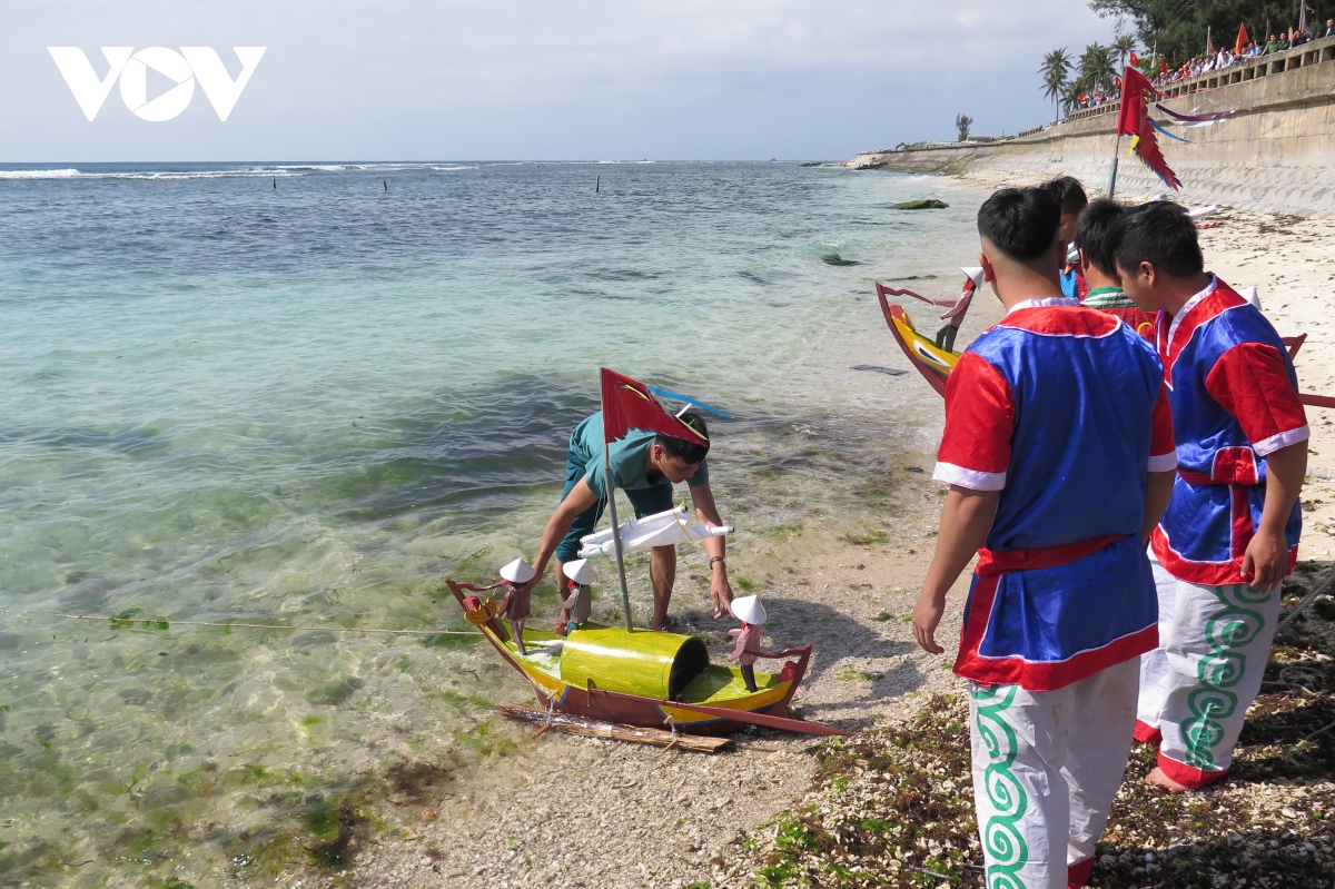 Провинция Куангнгай стремится стать привлекательным направлением островного и морского туризма