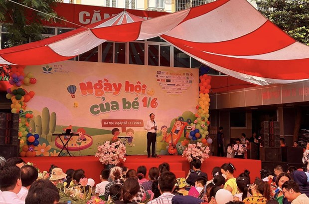 Программа детского фестиваля с более чем 60 000 подарков для детей