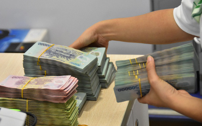 Почти все банки снизили процентную ставку по 6-месячным депозитам до уровня ниже 8 годовых