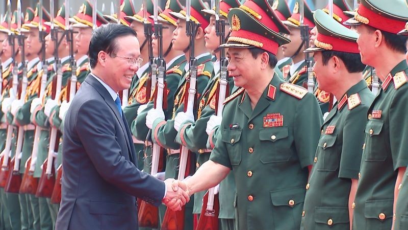 Президент Во Ван Тхыонг посетил Аварийно-спасательное управление
