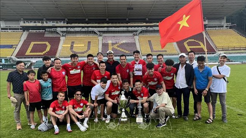 Cборная Вьетнама продолжала производить сильное впечатление на футбольном турнире Сената Чехии