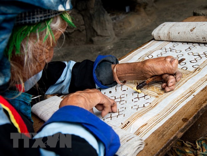 Хажанг уникальное ткацкое ремесло народности монг в Лунгтам