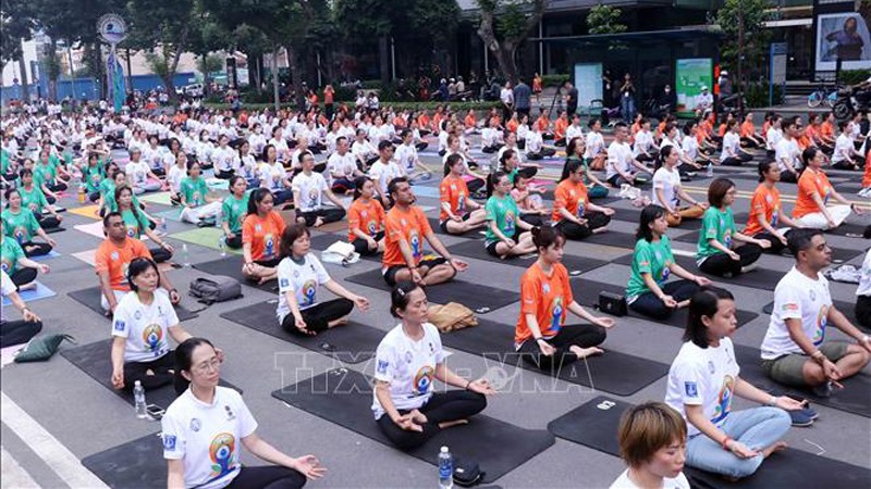 9-й Международный день йоги Поддержание здорового духа и здорового тела