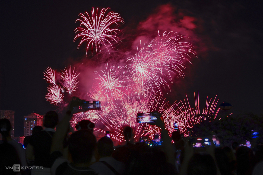 Италия и Франция вышли в финал Международного фестиваля фейерверков в Дананге