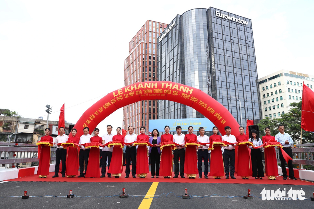 В Ханое открыли новую эстакаду в районе, подверженном пробкам