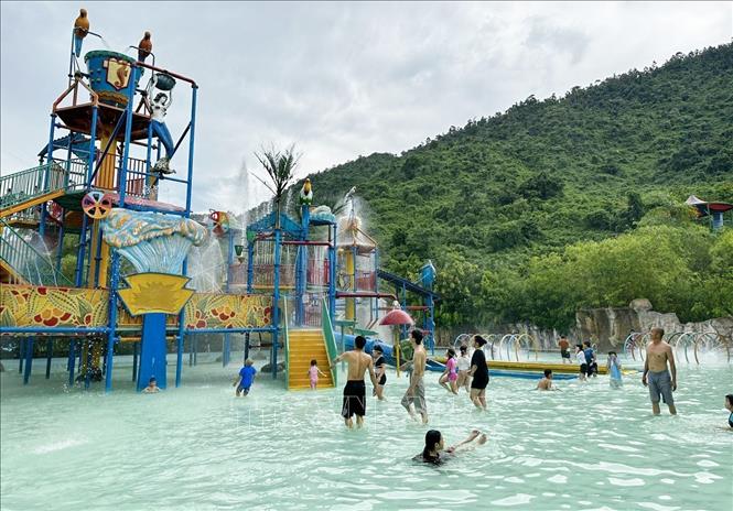 В первом полугодии Дананг принял 3,8 млн посетителей